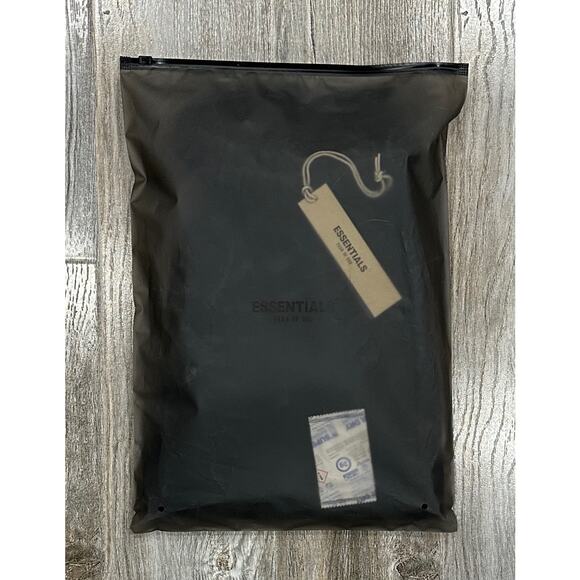 Essentials Fear of God Men's SS22 Jogger Sweatpants Black Stretch Limo Authentic - Picture 5 of 13